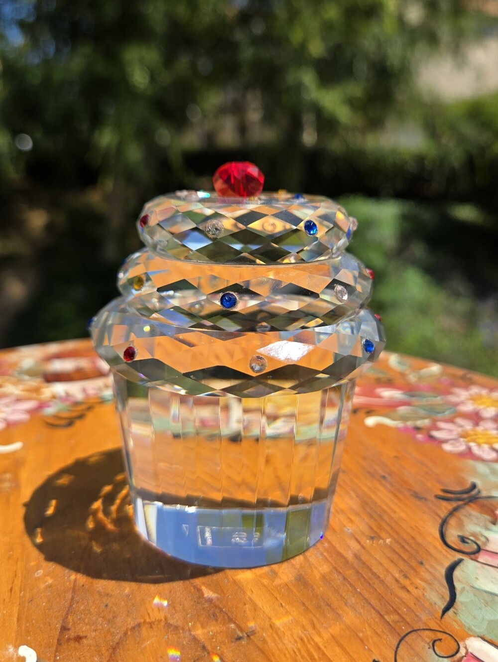 Vintage SIMON DESIGN CUPCAKE PAPERWEIGHT  CRYSTAL SPRINKLES Faceted 3.5" Tall